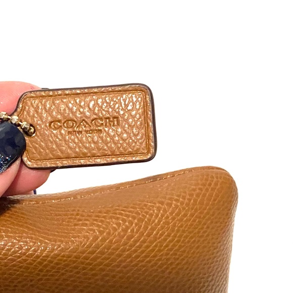 Coach classic caramel wristlet 64 - Picture 7 of 8